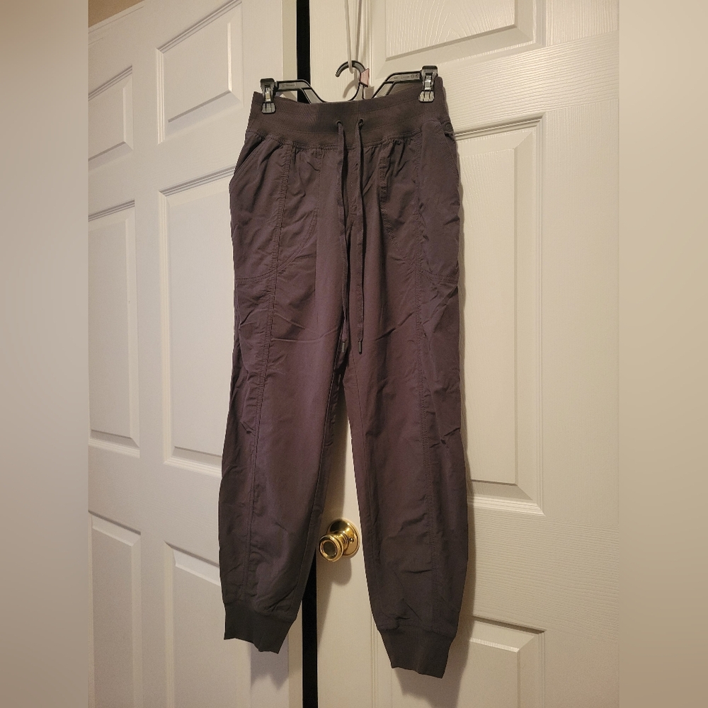 CALIA Women's Truelight Cargo Pocket Jogger Size S
